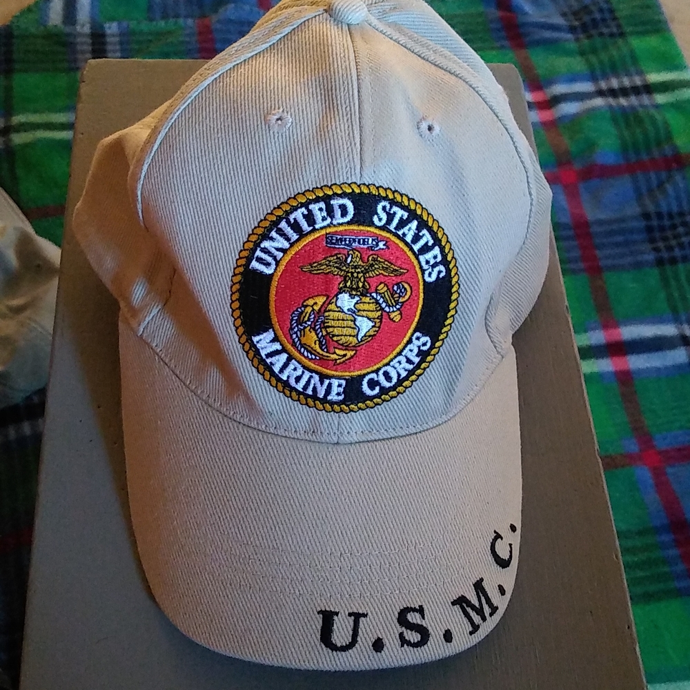 USMC mint condition OS Tan hat